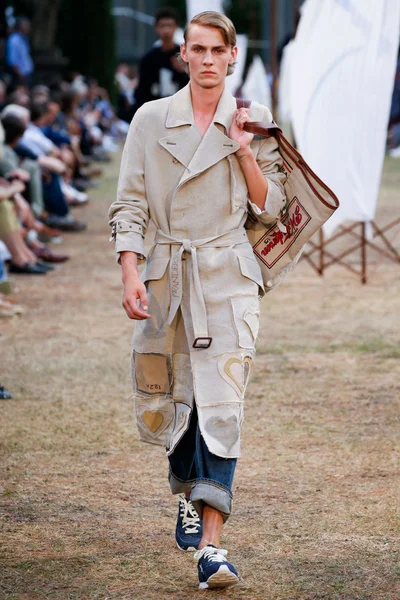Look 35
